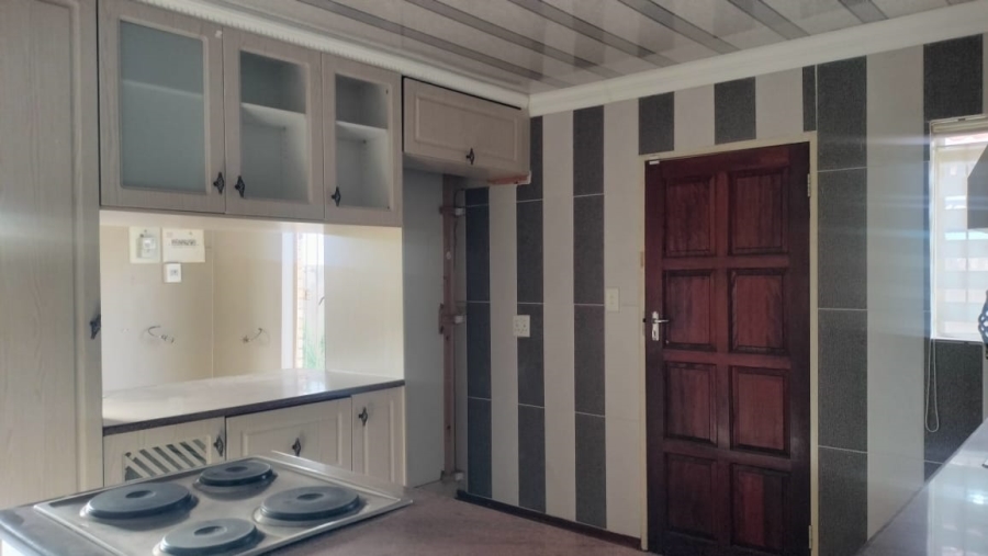 4 Bedroom Property for Sale in Mandela View Free State